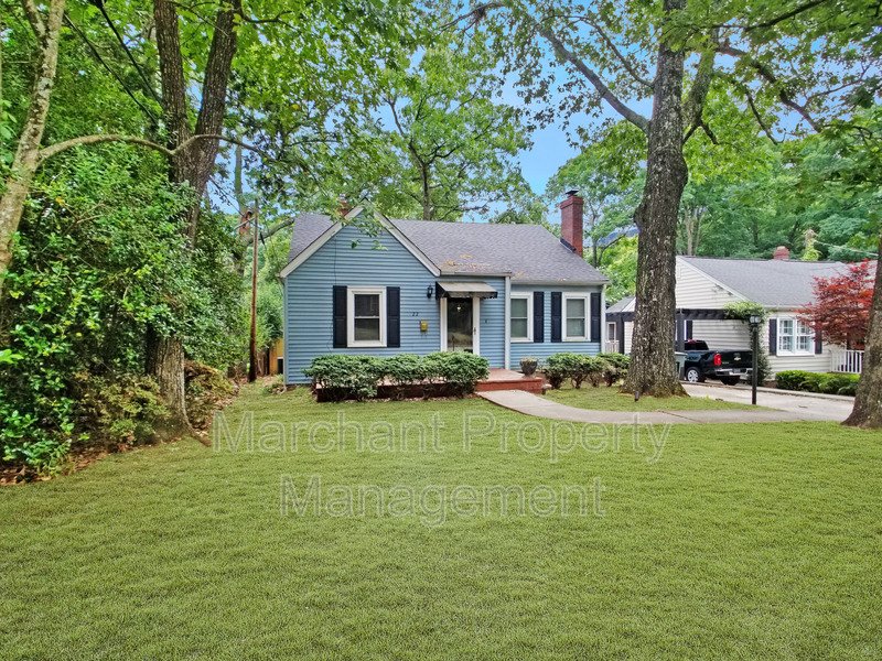 22 Douglas Drive Greenville, SC 29605 Marchant Property Management, LLC