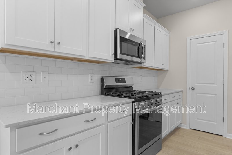 211 Backstay Lane property image