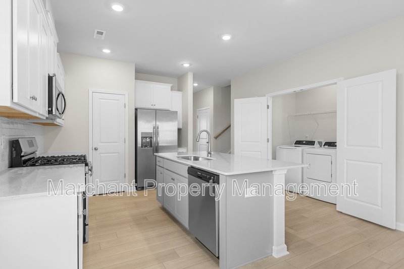 211 Backstay Lane property image