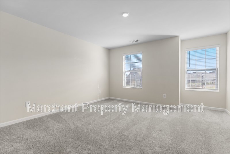 211 Backstay Lane property image