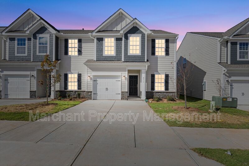 211 Backstay Lane property image