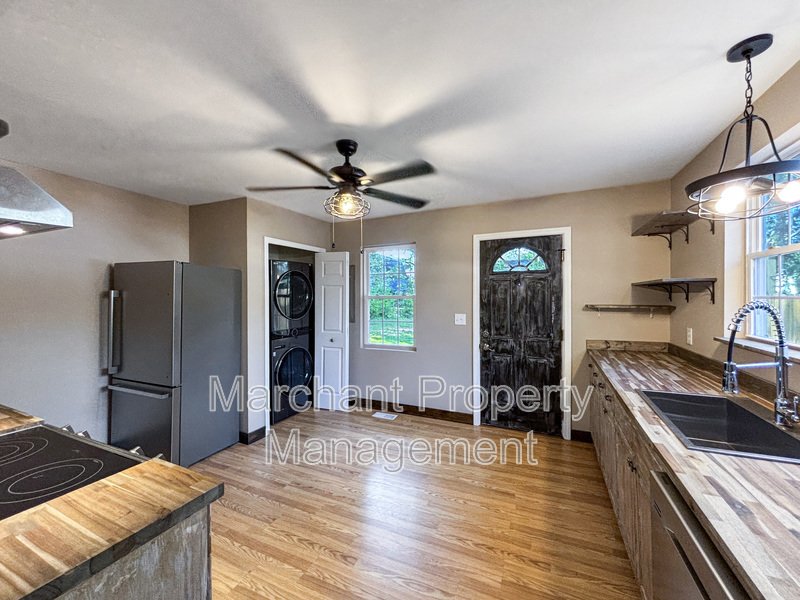 214 Rogers Avenue property image