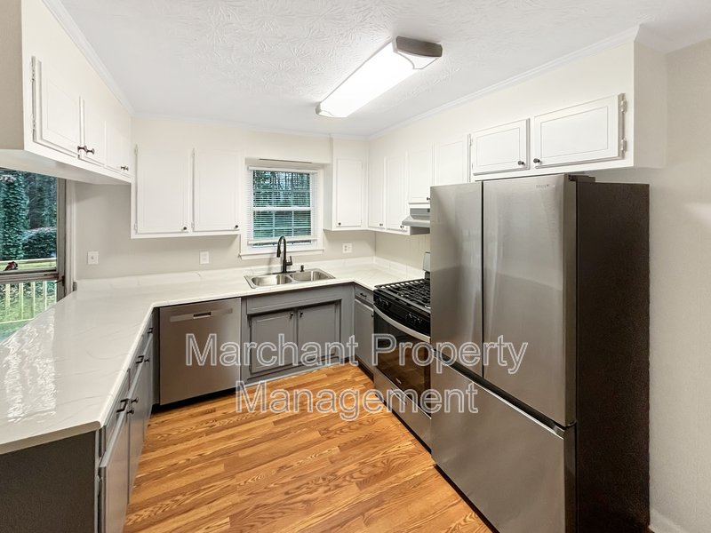 15 Wood Circle property image