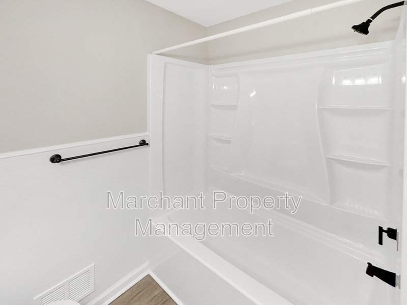 15 Wood Circle property image