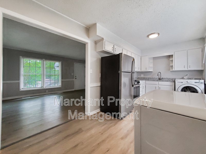 Updated 4BR/2BA in Greer property image