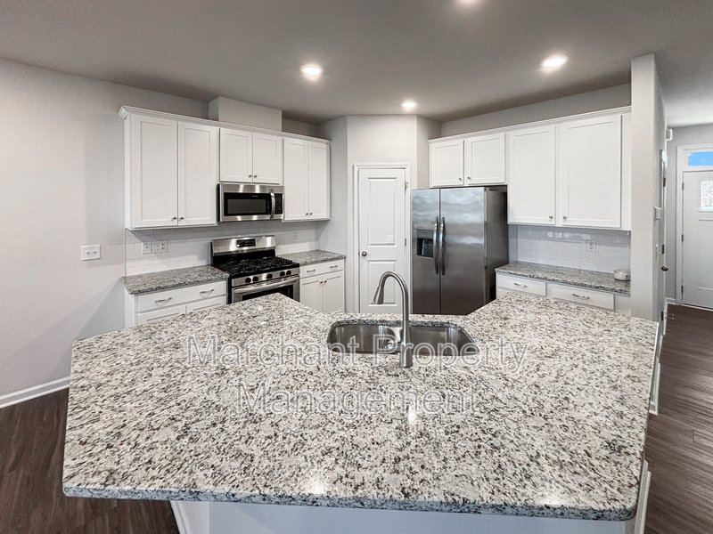 2022 Townhome in desirable Hawkins Park Community! property image