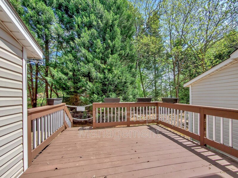 Desirable Town Home Community! property image