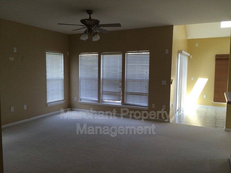 Beautiful 3BR Home near Riverside High School property image