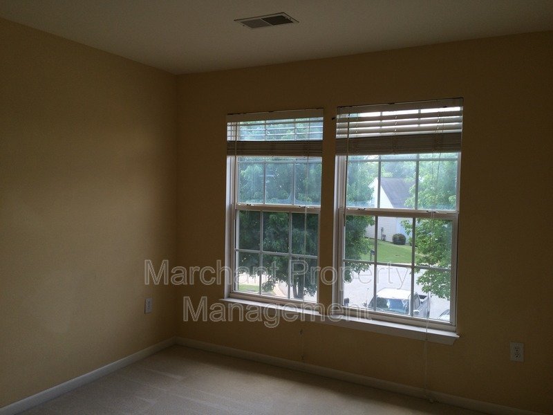 Beautiful 3BR Home near Riverside High School property image