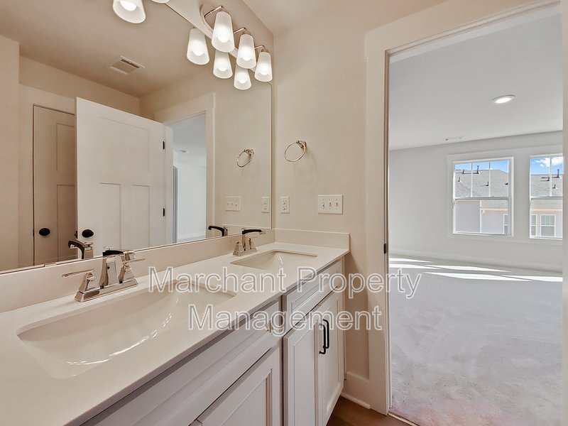 3BR Townhome in Greenville property image