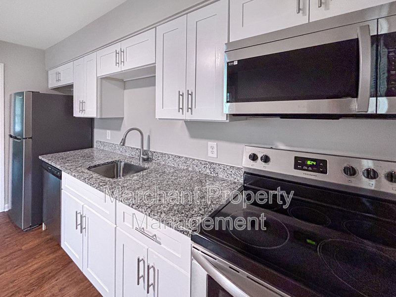 87 Montague Road Unit B property image