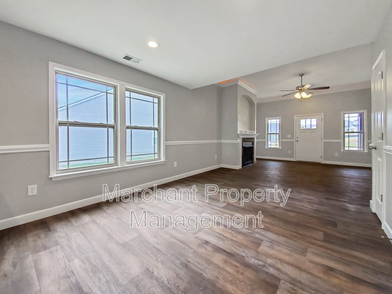 2 Car Garage, 3BR home in Boiling Springs property image