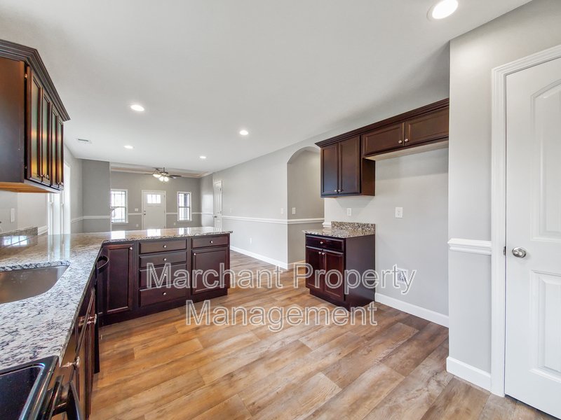 2 Car Garage, 3BR home in Boiling Springs property image