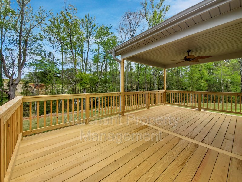 2 Car Garage, 3BR home in Boiling Springs property image