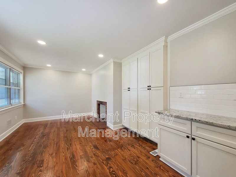 Charming brick ranch in Sherwood Forest! property image