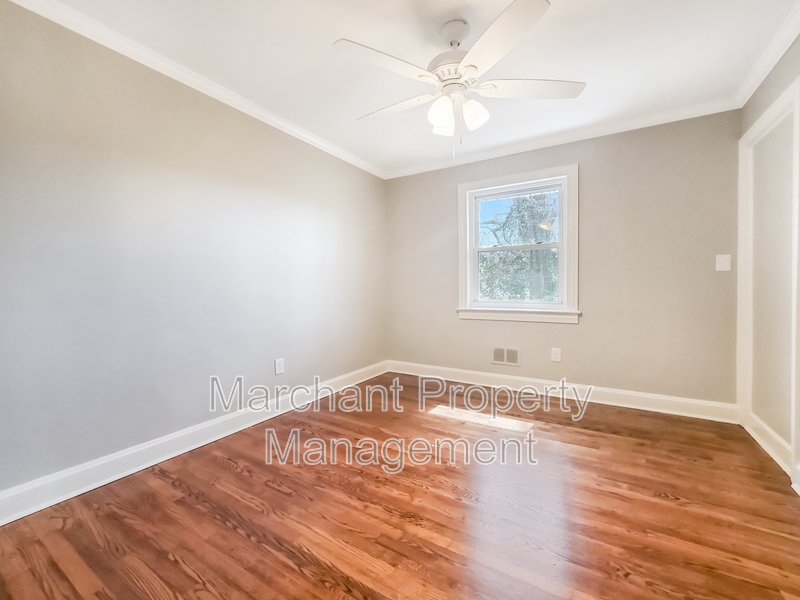 Charming brick ranch in Sherwood Forest! property image