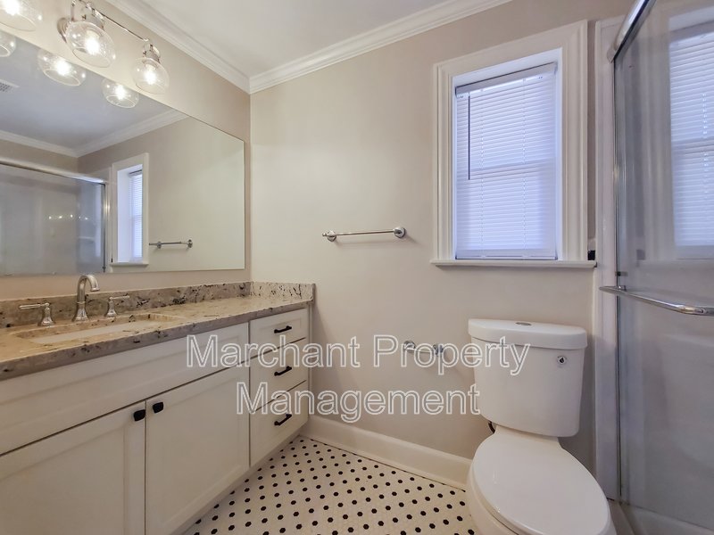 Charming brick ranch in Sherwood Forest! property image