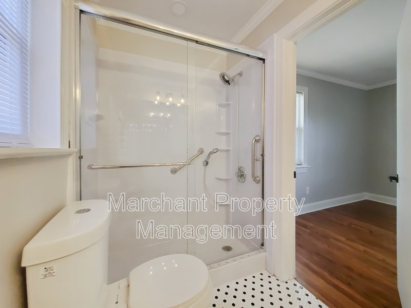 Charming brick ranch in Sherwood Forest! property image