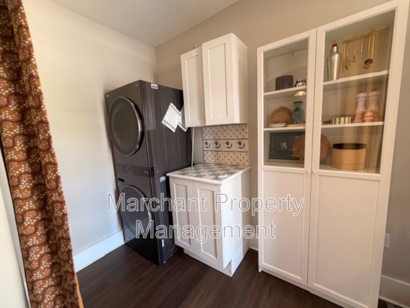 112 Elm Street property image