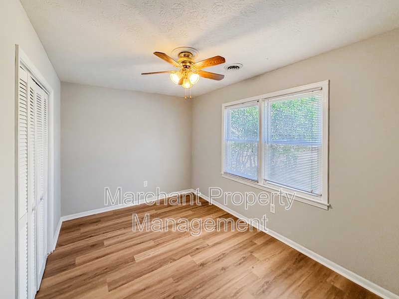 231 Batesview Drive property image