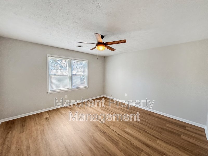 231 Batesview Drive property image