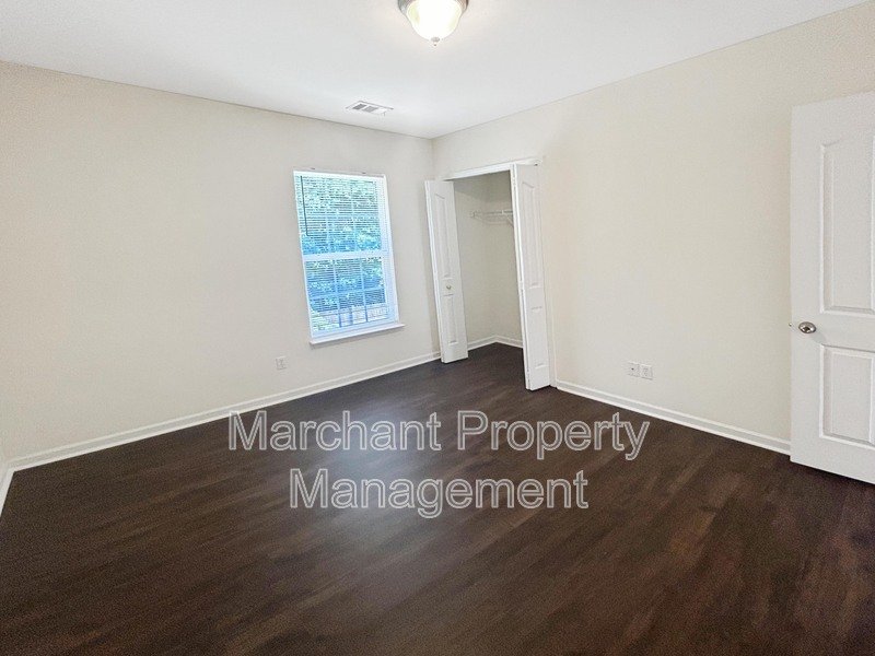 Riverside Area 3BR/2.5 BA in Cul-De-Sac property image
