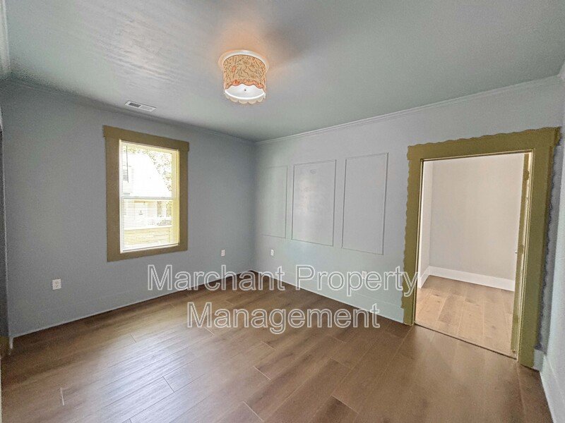 112 Elm Street property image