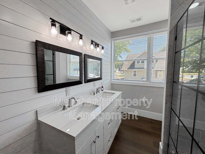 112 Elm Street property image