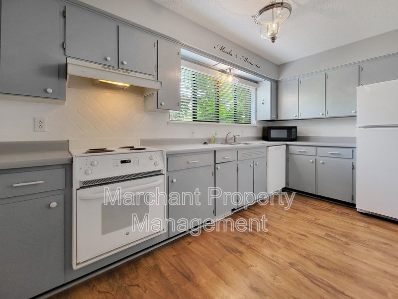3BR Condo in Briarcreek property image
