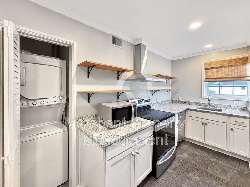 100 Lewis Drive Unit 22-E property image