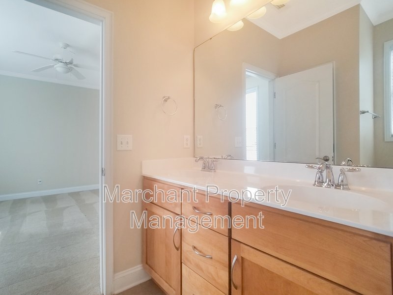 Immaculate Downtown Greenville Townhome property image