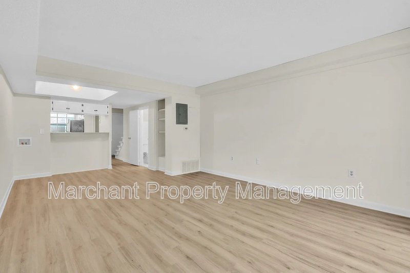 2530 E. North Street Unit 11B property image