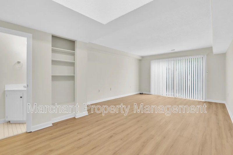 2530 E. North Street Unit 11B property image