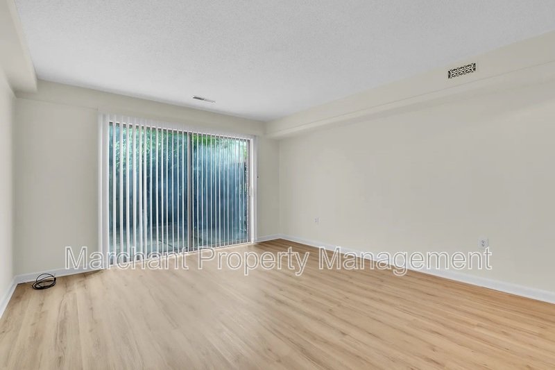 2530 E. North Street Unit 11B property image