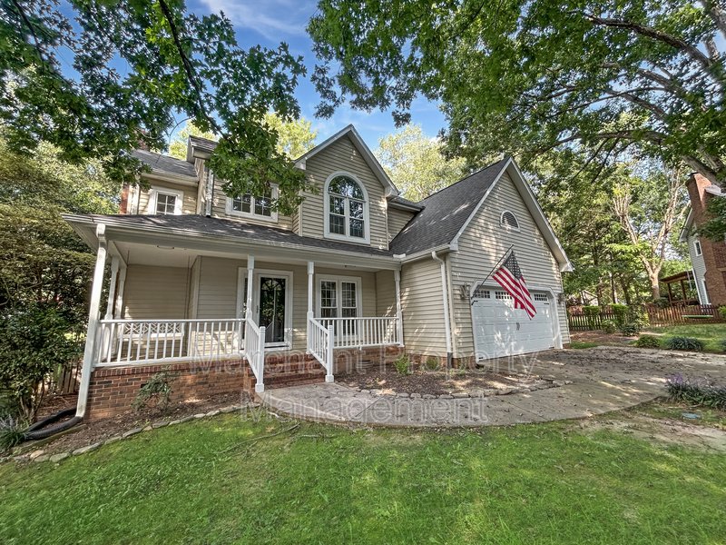 7 Waxwing Court property image