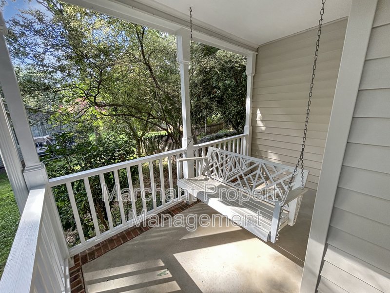 7 Waxwing Court property image