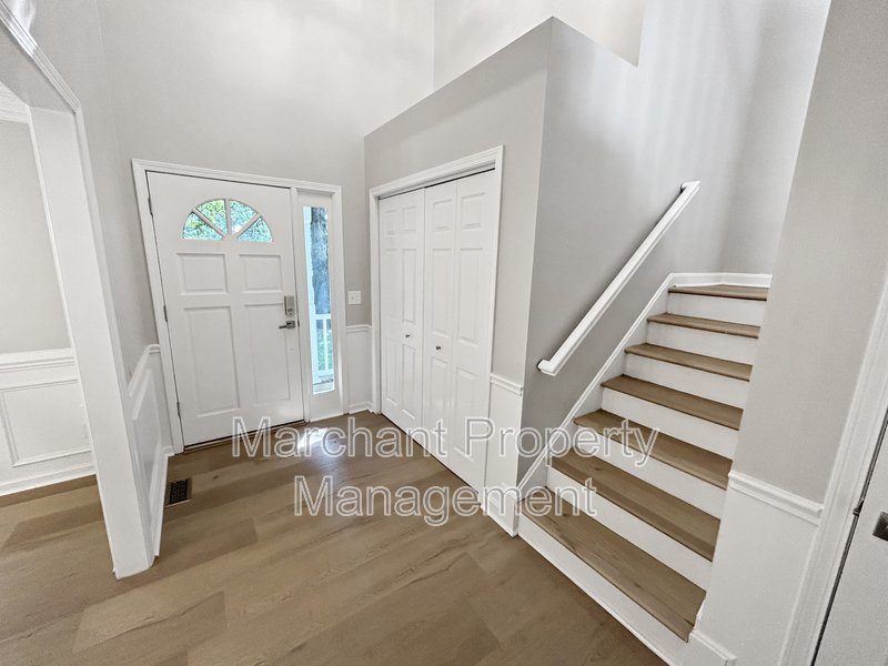 7 Waxwing Court property image