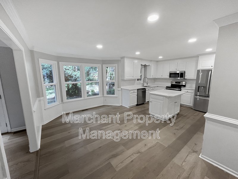 7 Waxwing Court property image