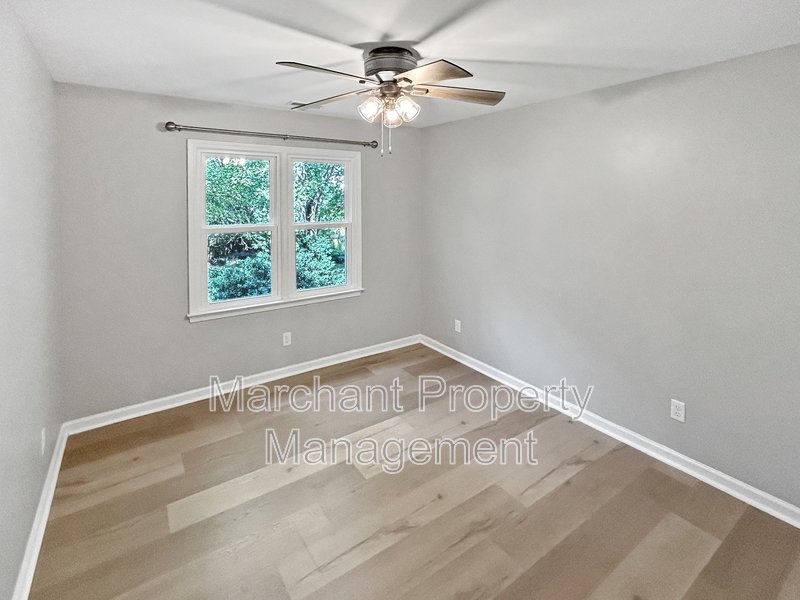 7 Waxwing Court property image