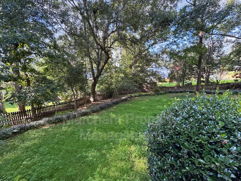 7 Waxwing Court property image