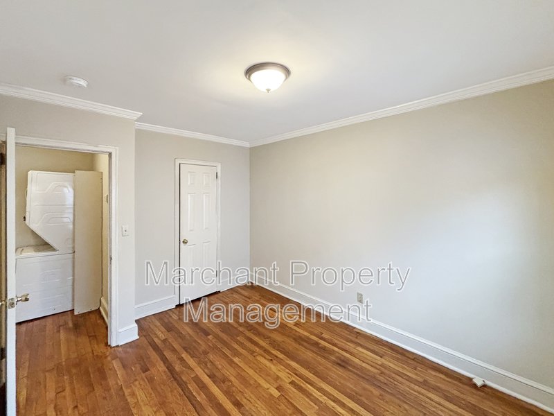 665 Ravenel Street property image