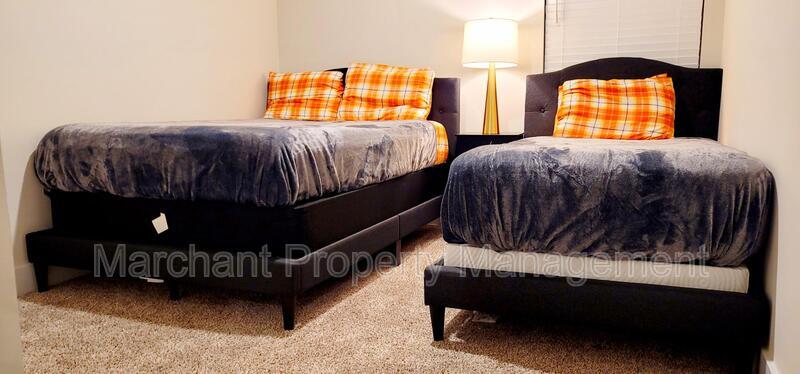 964 Yarn Way property image