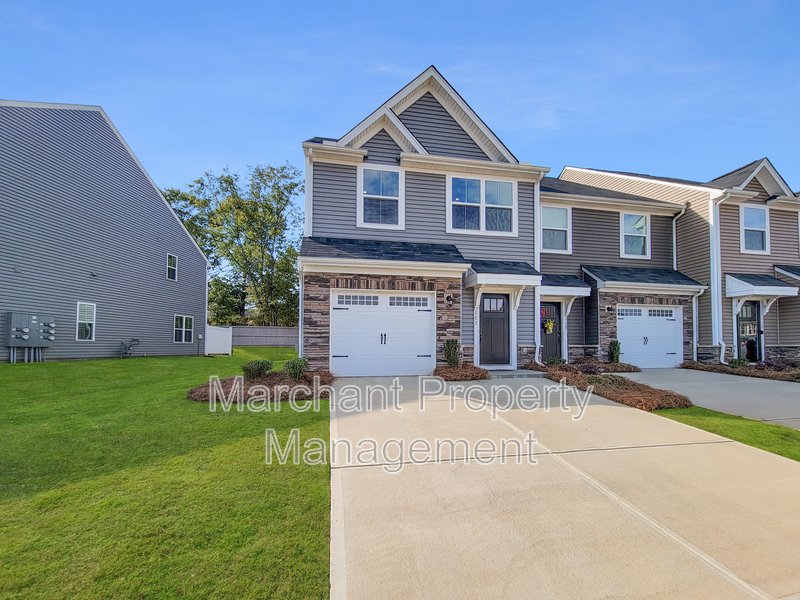 Immaculate 3BR/2.5BA Townhome in Greer property image