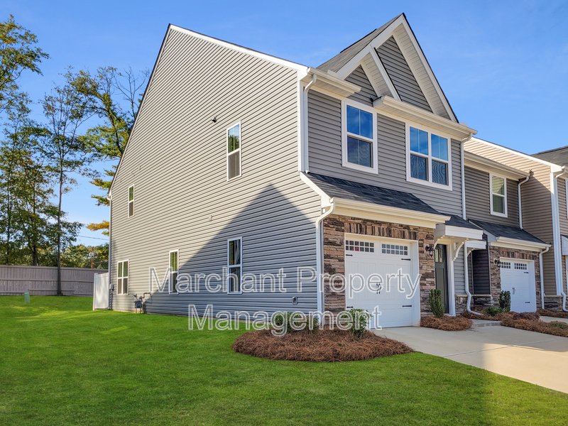 Immaculate 3BR/2.5BA Townhome in Greer property image