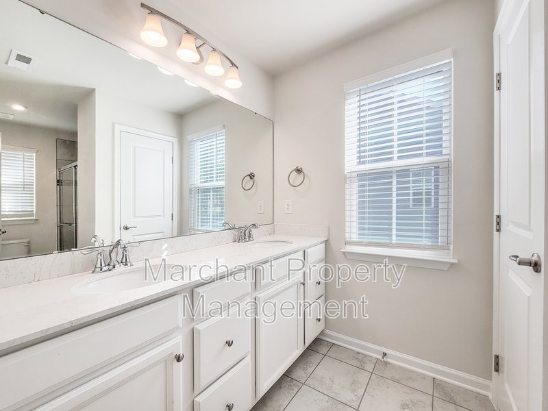 Immaculate 3BR/2.5BA Townhome in Greer property image