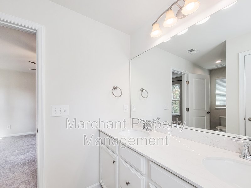 Immaculate 3BR/2.5BA Townhome in Greer property image