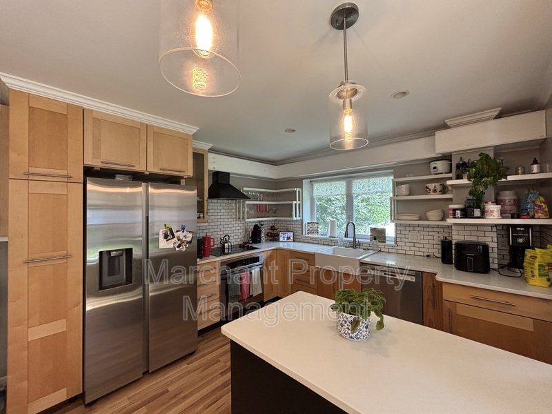 208 Frances Cannon Drive property image