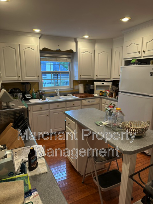 8 Capstone Court property image