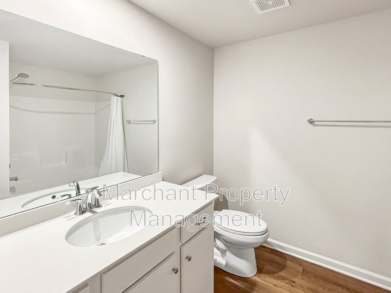 324 E. Compass Way property image
