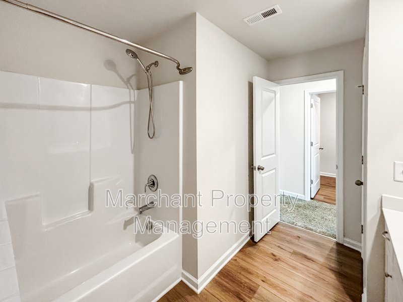 324 E. Compass Way property image